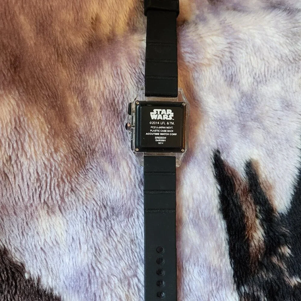 Star Wars Unisex Analog Watch featuring 